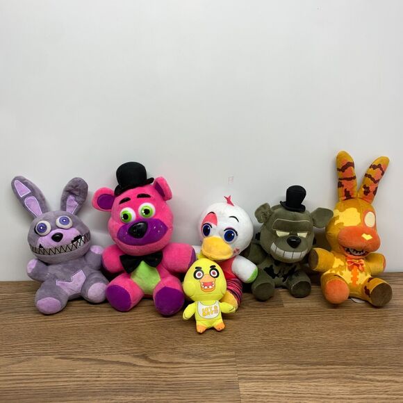 Five Nights At Freddys Plush Lot Of 6 FNAF - Picture 1 of 16